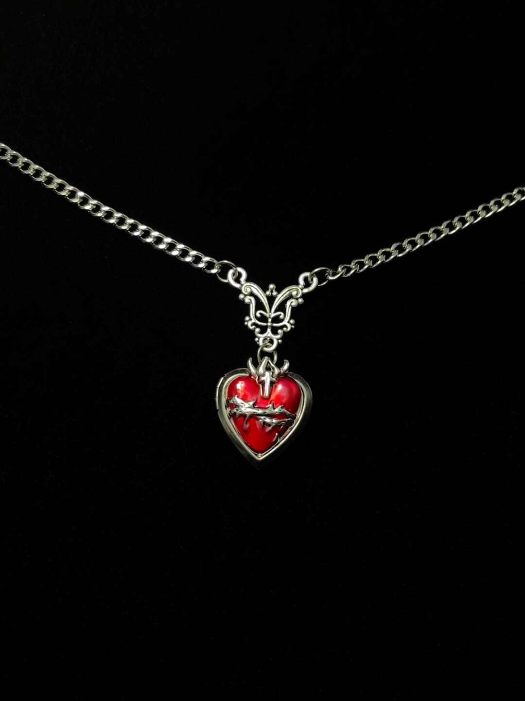 thorns and red hearts